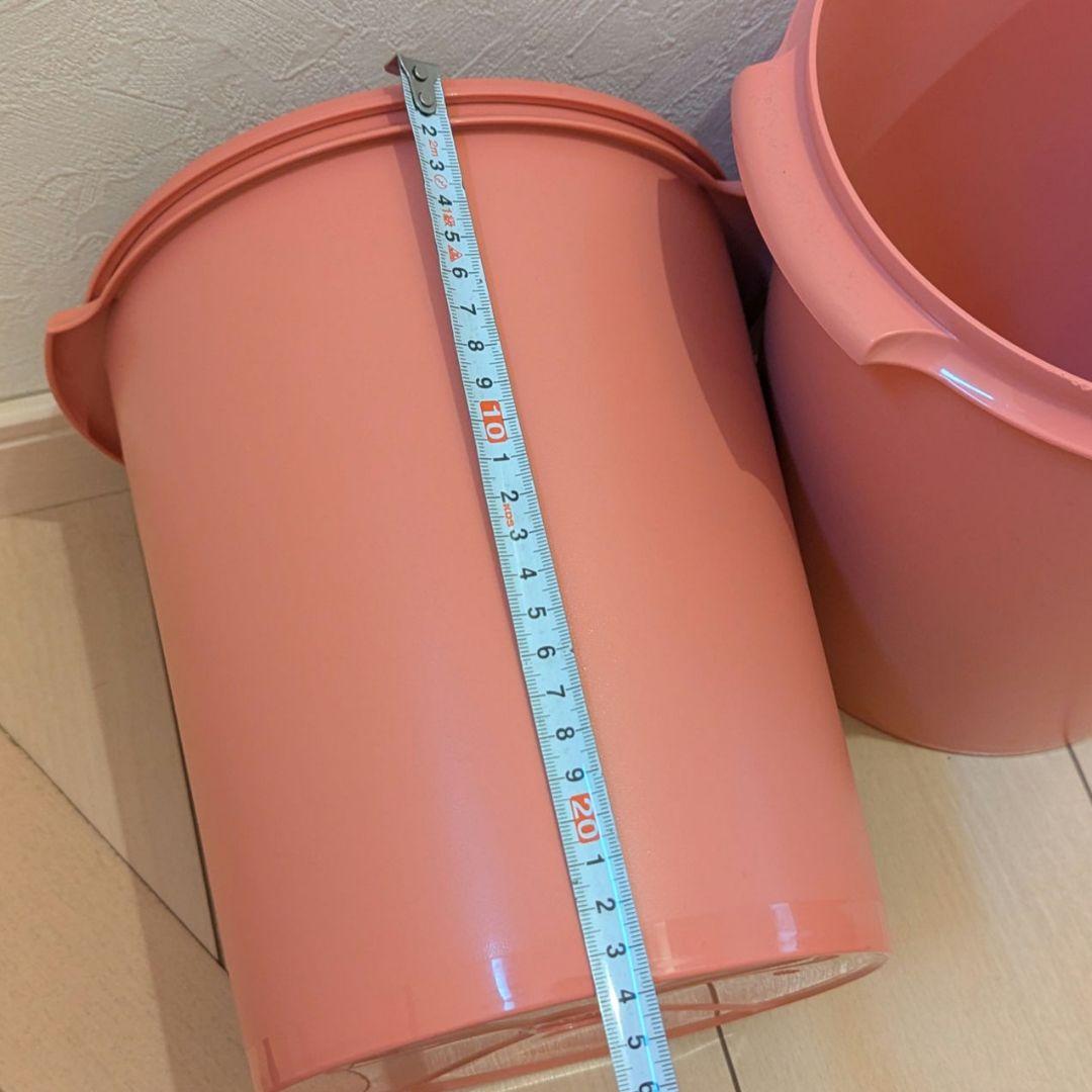 タッパーウェアマキシデコレーター蓋付き保存容器4個➕貝印のミンサー