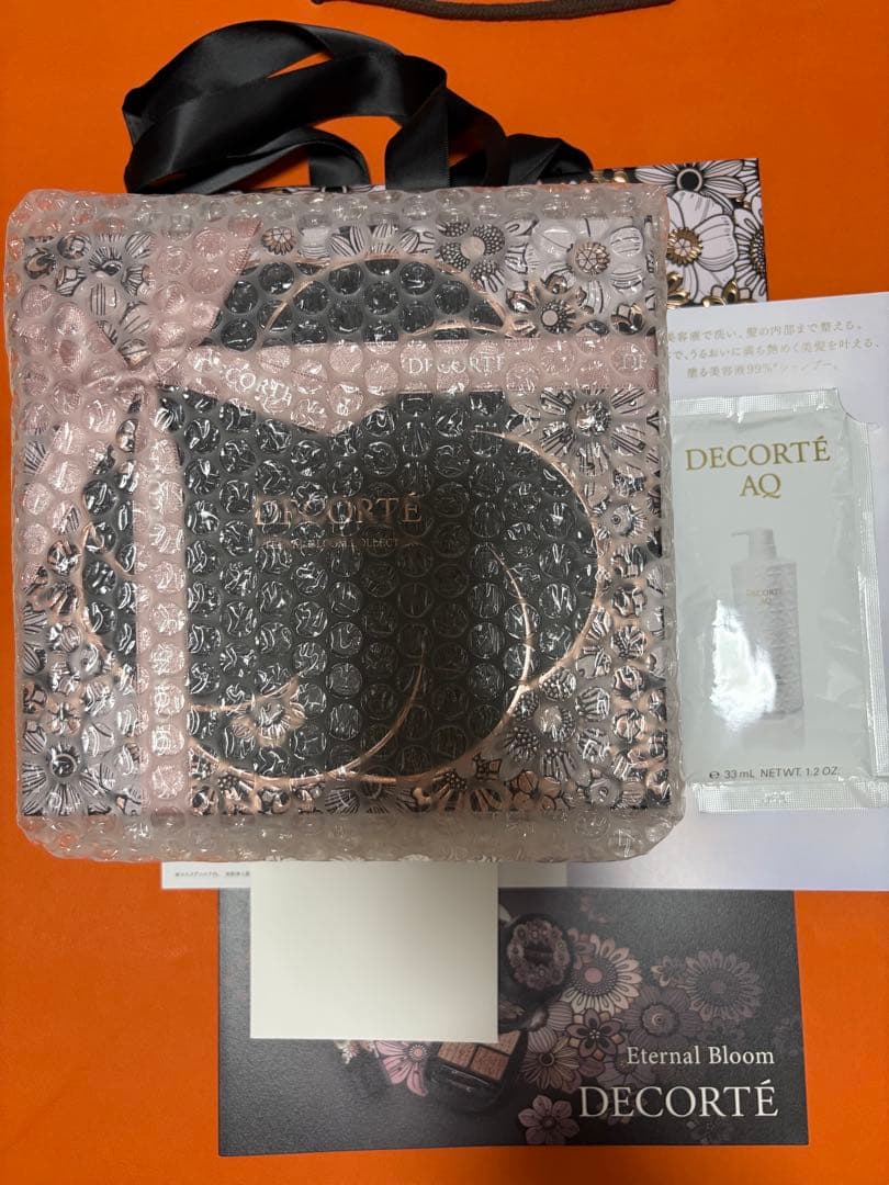 新品ラッピング済み　コスメデコルテ　クリスマスコフレ2025 エターナルブルーム 楽天市場】【 2025・エターナル ブルーム コレクション】DECORTÉ