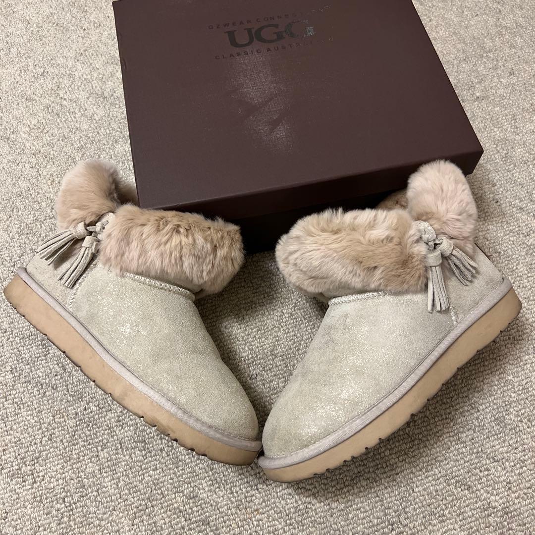 UGG ムートンブーツ ショート ファー付き タッセル ベージュ系 24.5cm