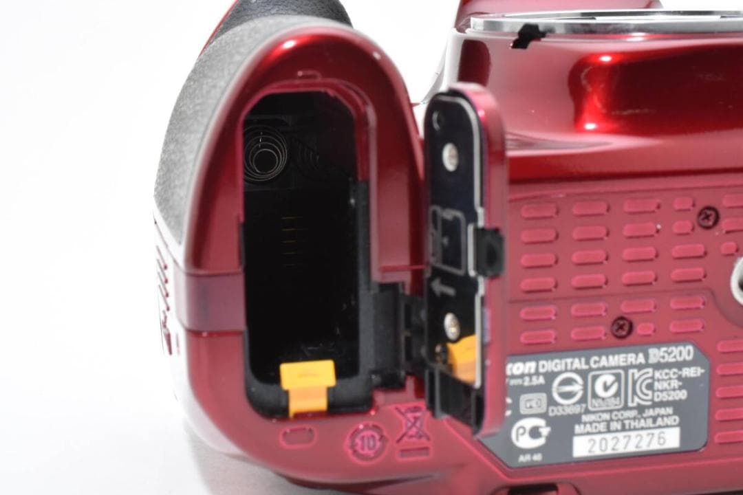 ☆シャッター数2050☆ ニコン NIKON D5200 レッド - メルカリ