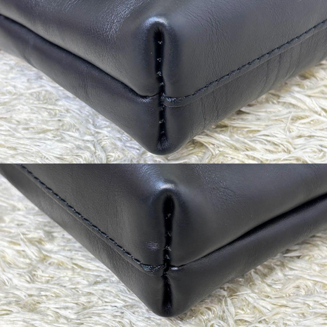 極美品】ヘルツ ライトミニショルダー ブラック 黒 クロスボディ 斜め