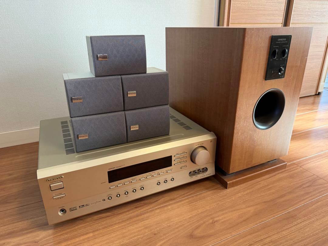 オンキョーホームシアター　5.1ch サラウンドシステム　tx-sa501