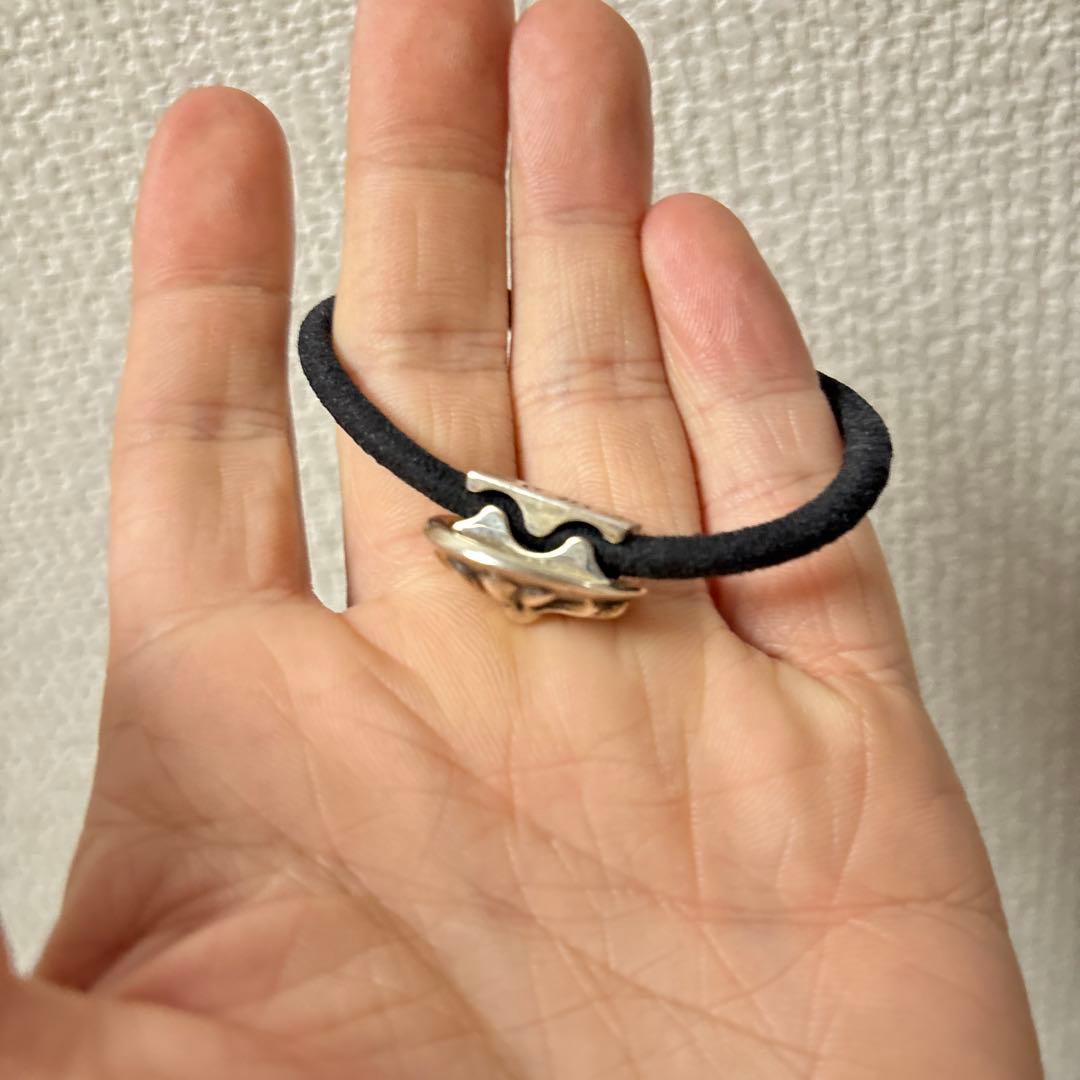 クロムハーツ ロンワンズ シルバー チャーム ヘアゴム - メルカリ