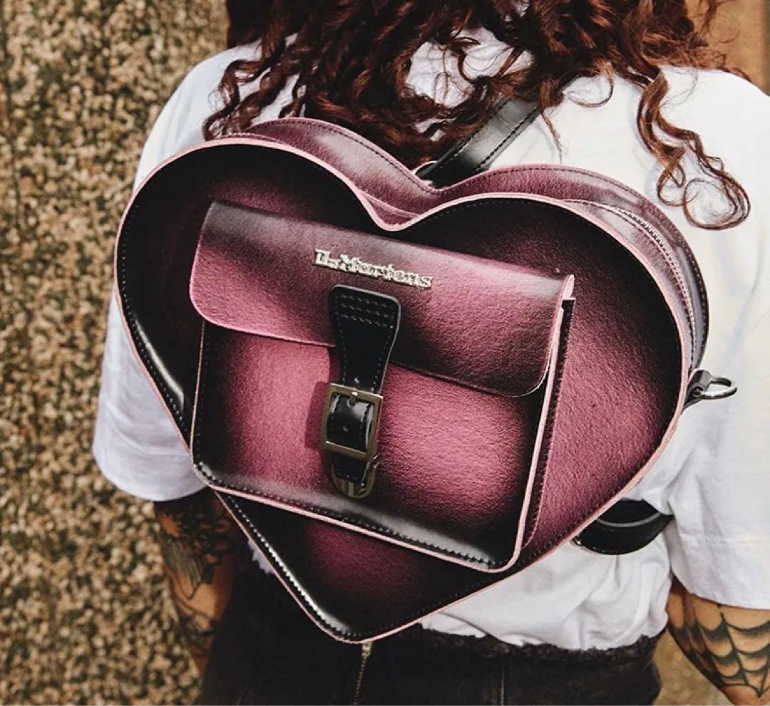 Dr.Martens ドクターマーチン ハート バックパック - メルカリ