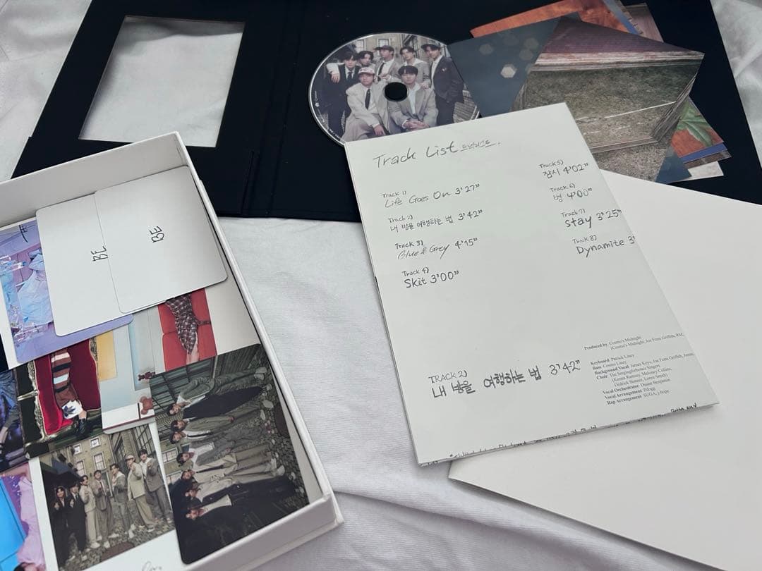 BTS グッズ DVD CD まとめ売りの通販はau PAY マーケット - 輸入雑貨の