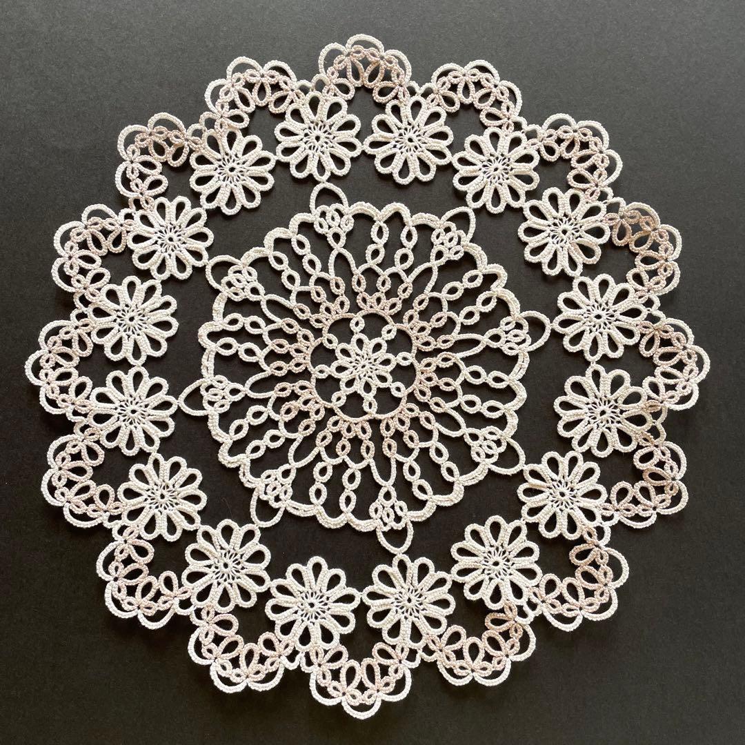 タティングレース ドイリー レース編み ハンドメイド 25cm - メルカリ