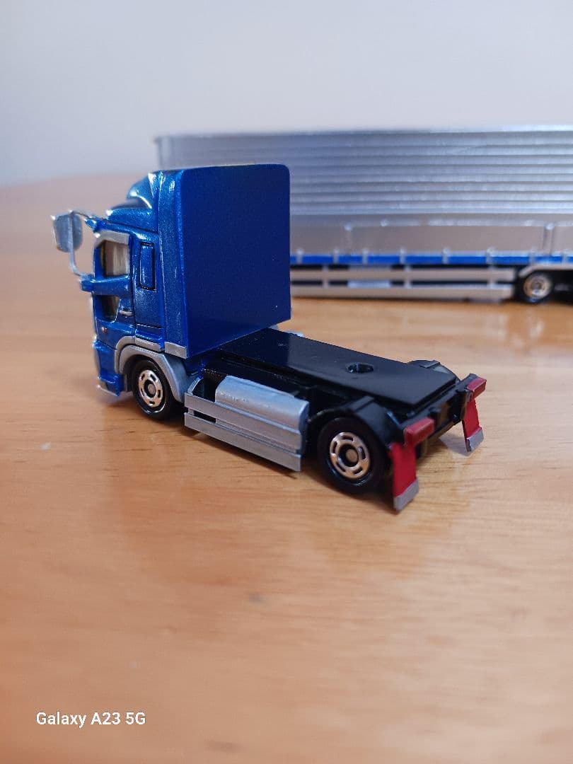 トミカ改造 日野プロフィア トレーラーカスタム - メルカリ