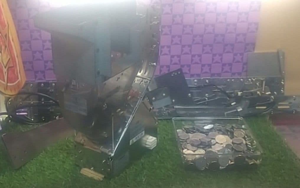 マリコロ5￠ツインホッパー+払い出しレール+メダル付き 2026年最新】メダルホッパーの人気アイテム - メルカリ