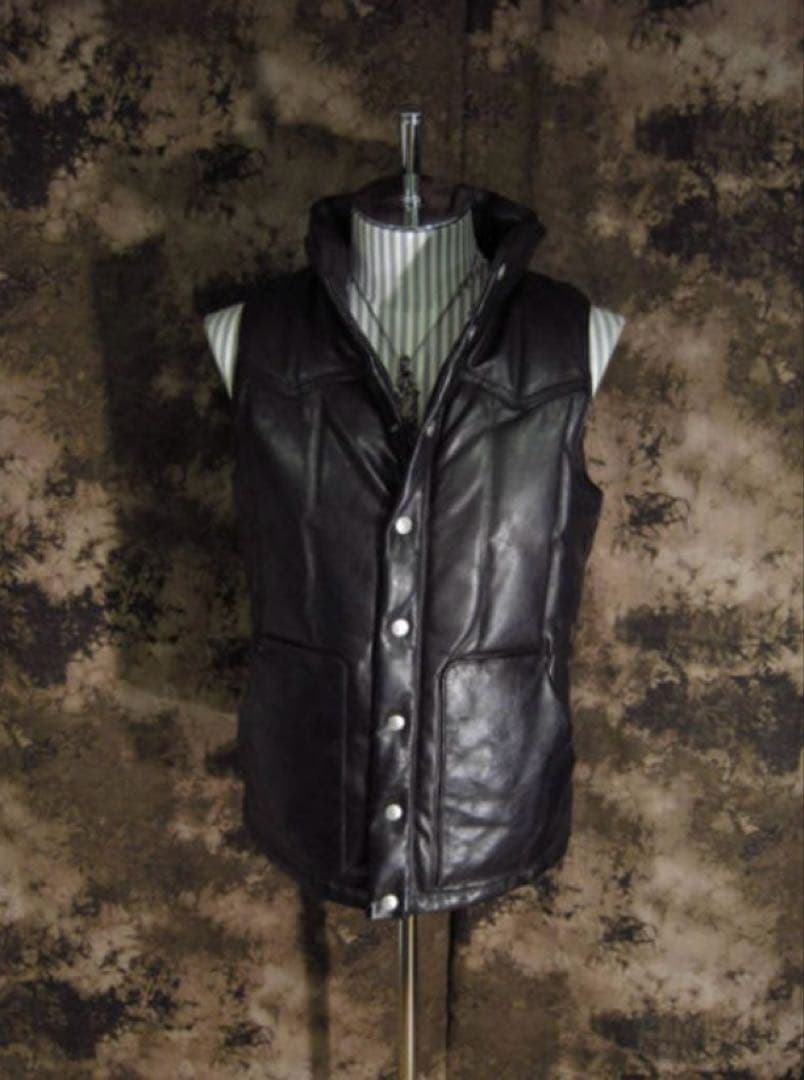 BACKBONE(バックボーン) レザー ダウンベスト - メルカリ