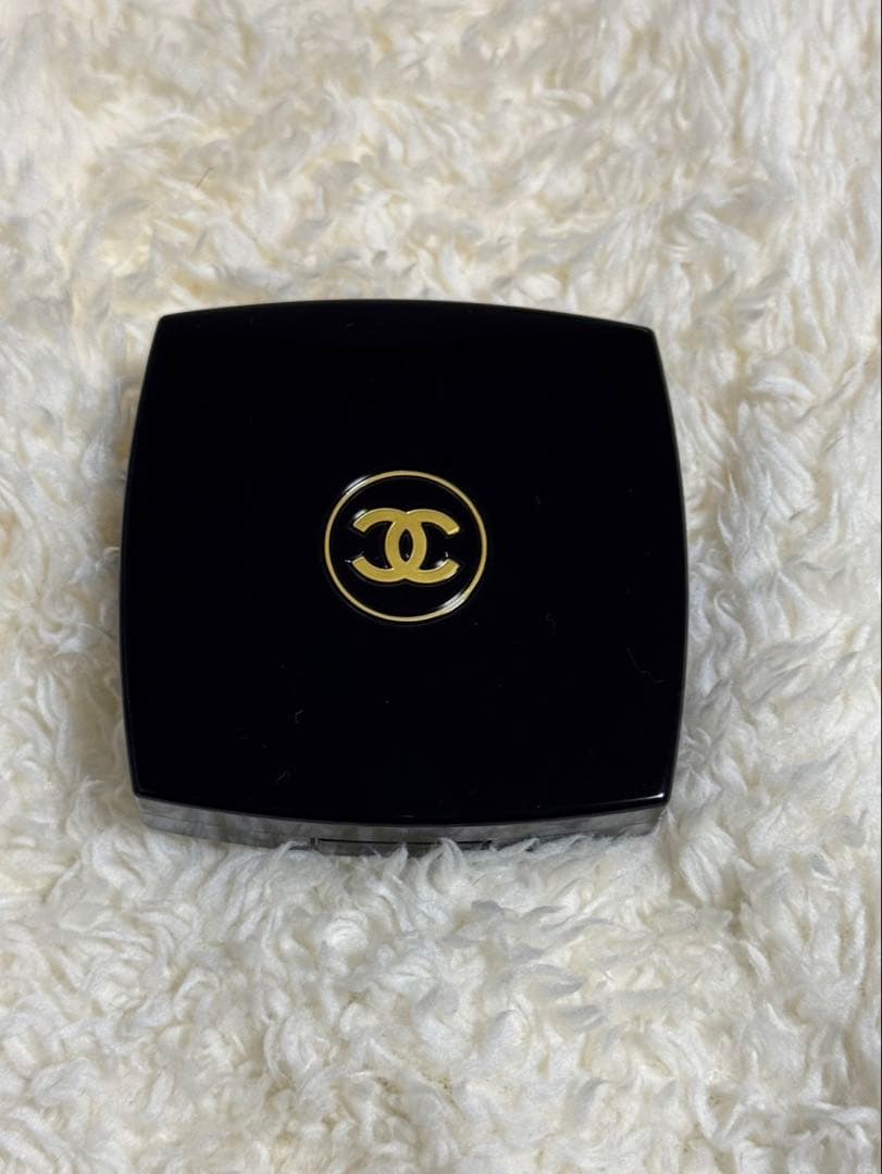 シャネルレキャトルオンブル397新品未使用品2025年ホリデー チャーム