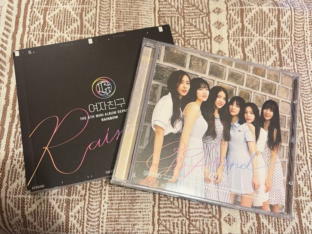 여자친구 GFRIEND Rainbow アルバム トレカ付 5th リパケ - メルカリ