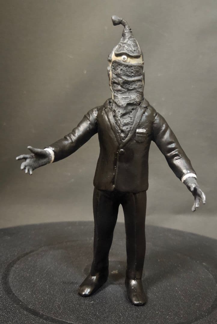 ウルトラ怪獣ソフビ　ゼットン星人 リペイント完成品 帰ってきたウルトラマン』に登場する、『ゼットン（二代目）』がハイ
