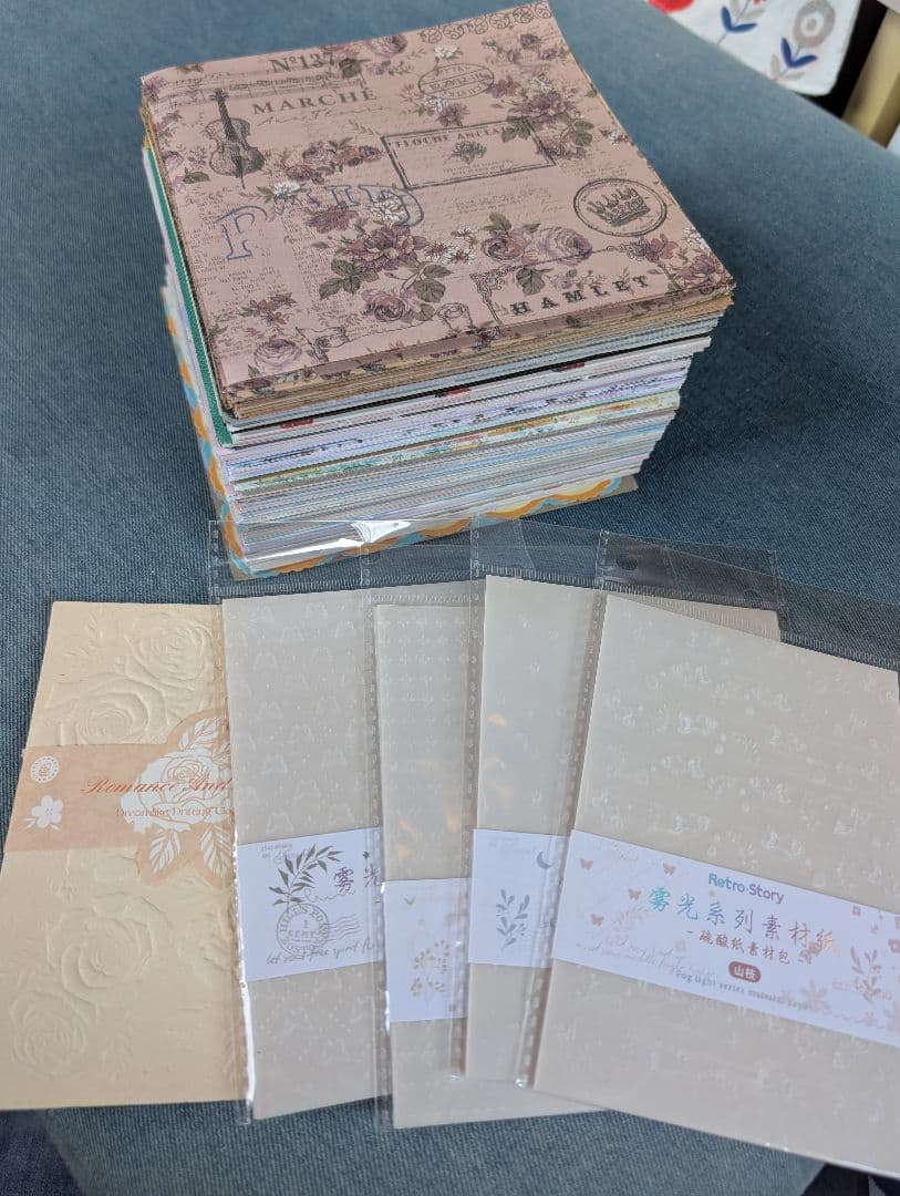 コラージュ素材大量まとめ売り♡海外素材、紙もの、シール、折り紙など