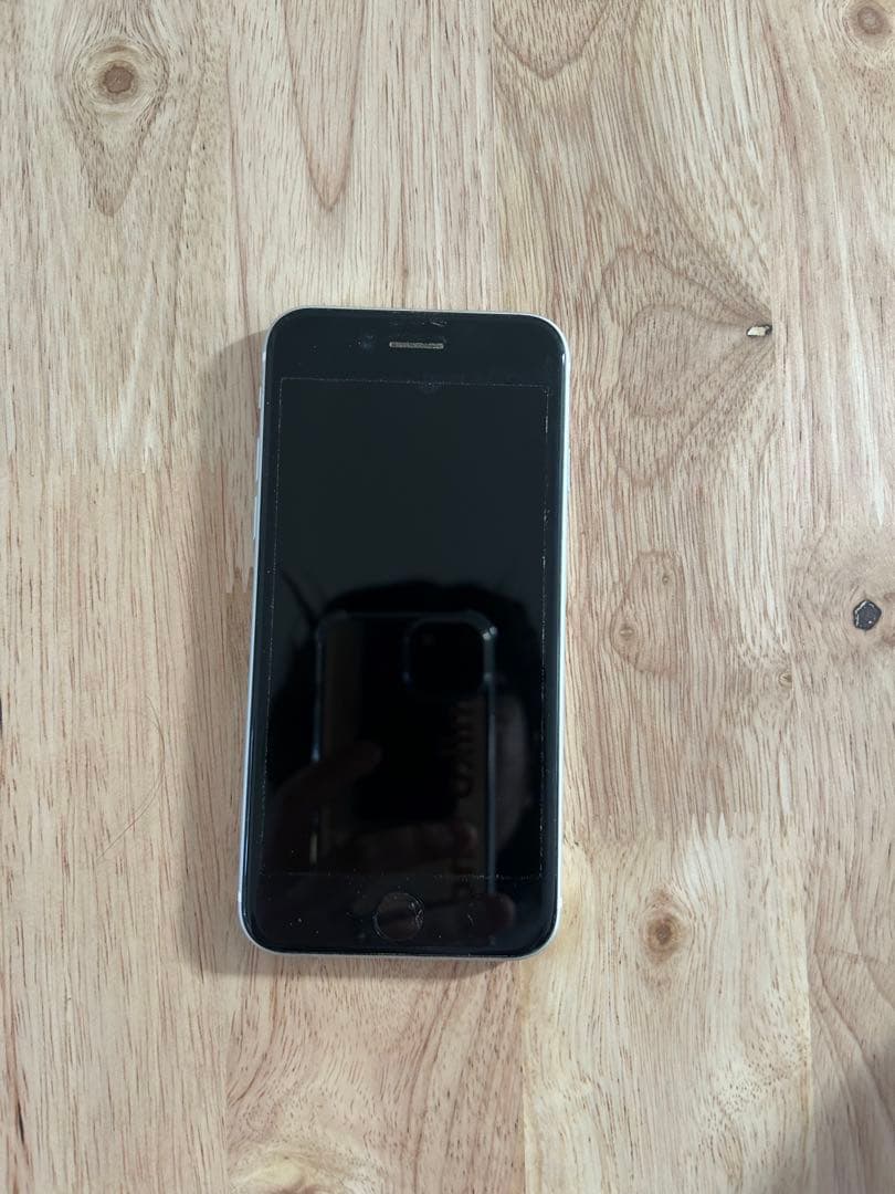 iPhoneSE 第2世代 128GB バッテリー89% ジャンク - メルカリ