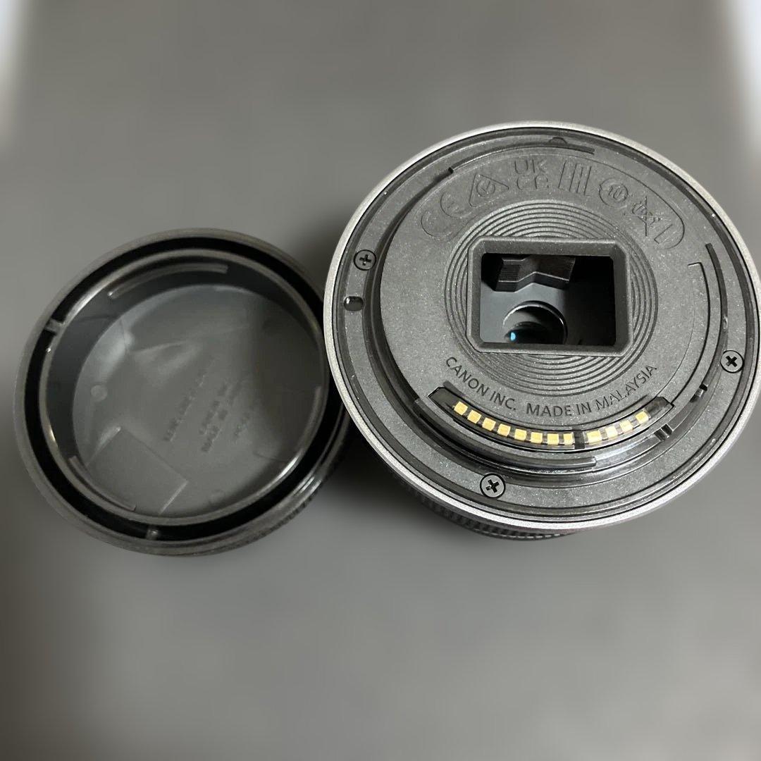 極上品Canon標準レンズRF-S18-45mm F4.5-6.3 IS STM