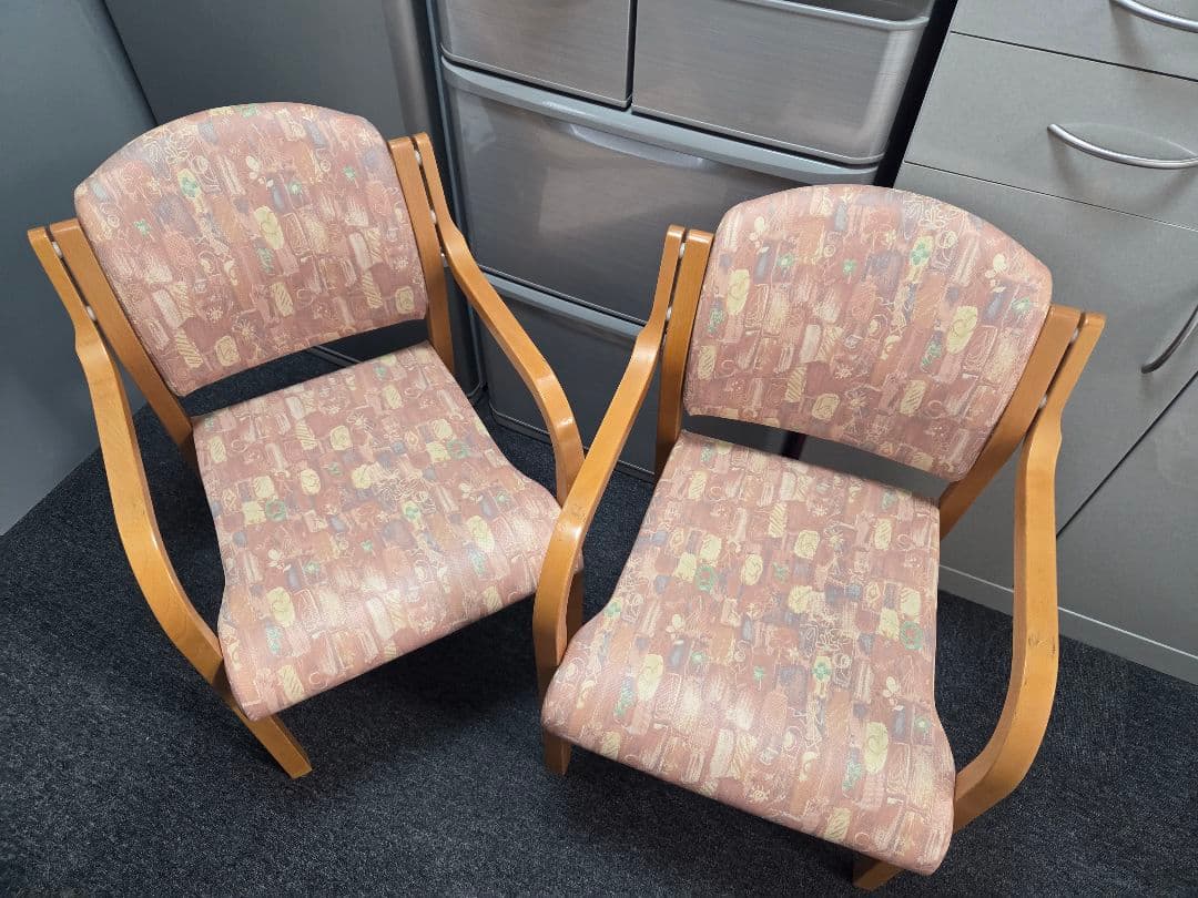 オリバー 介護用チェア 肘付タイプ 高機能ビニールレザー 二脚セット 軒先渡し】オリバー 介護用チェア 肘付タイプ オリーブ/ナチュラル 高