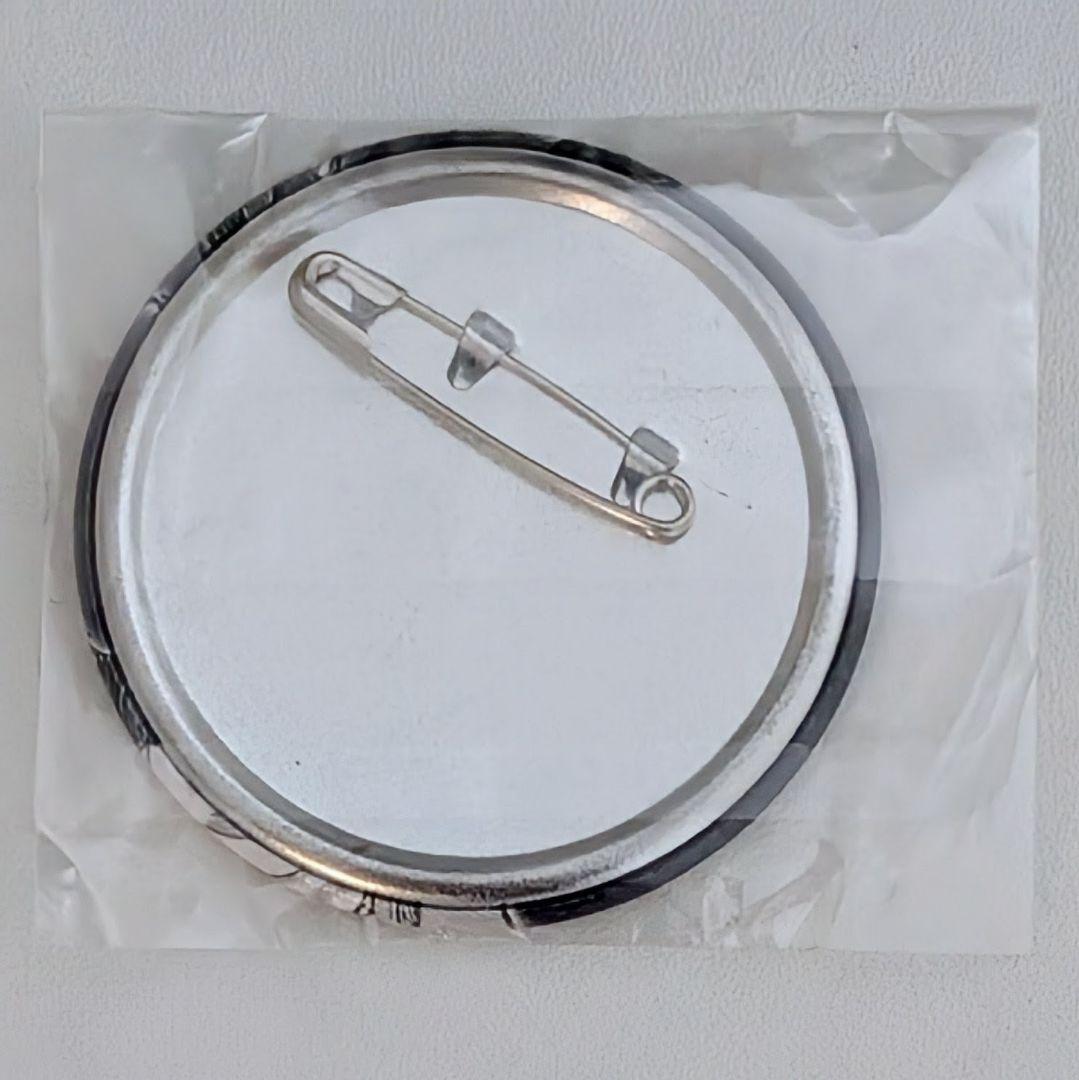 呪術廻戦 高専ジャージ 乙骨憂太モデル Mサイズ 缶バッジ付き - メルカリ