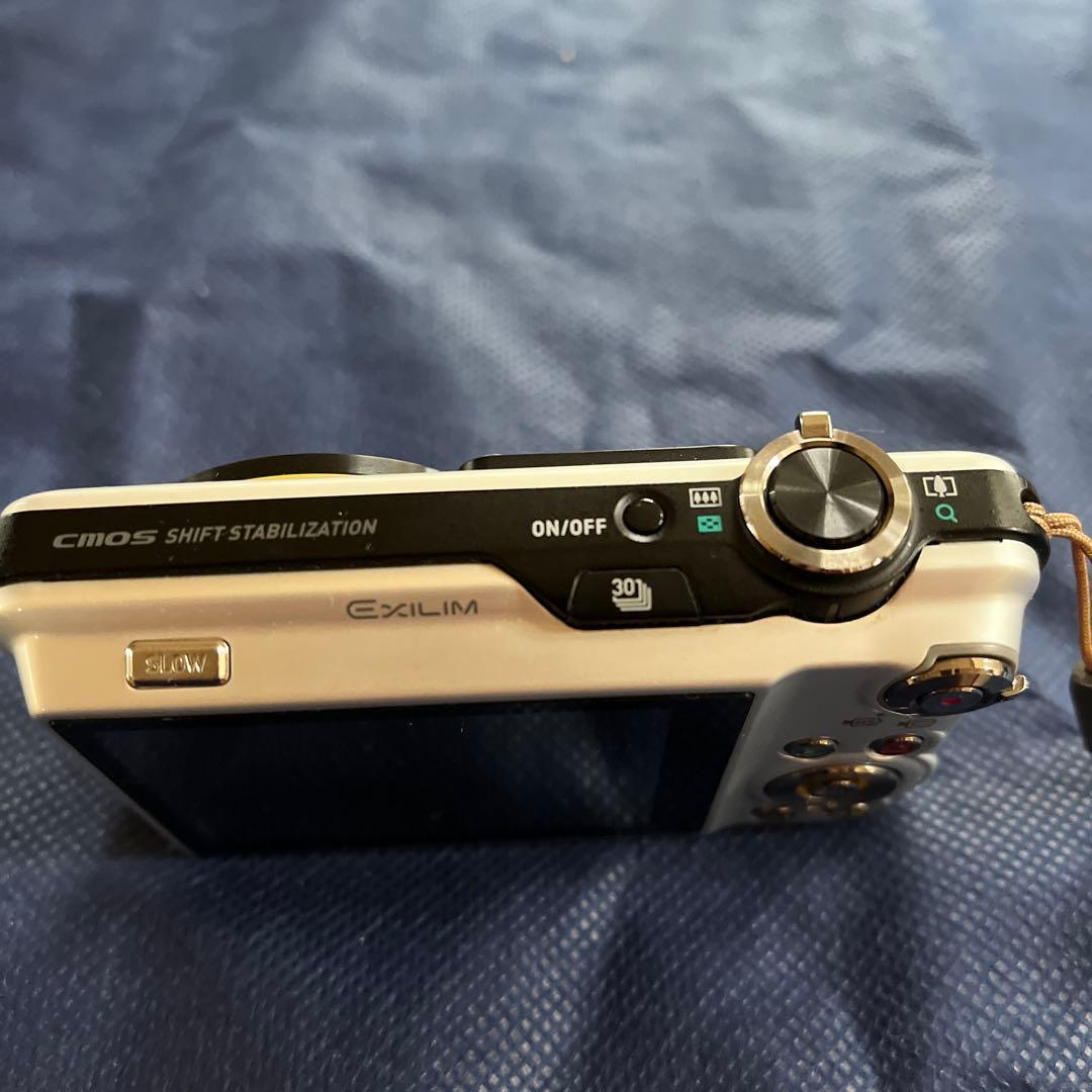 CASIO EXILIM EX-FC100 デジカメ 30連写 - メルカリ