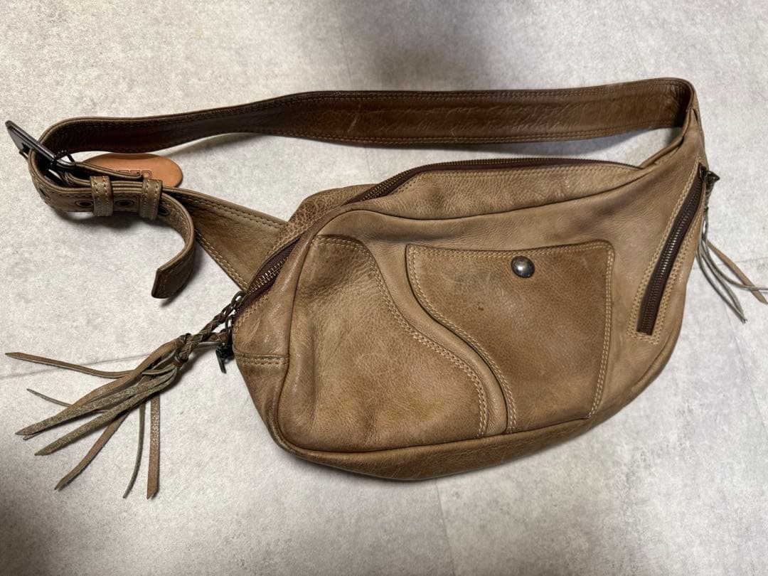 KETO ストマックショルダーバッグ ボディバッグ ベージュ keto ストマックパッグketo ケト ストマックショルダー ボディバッグ