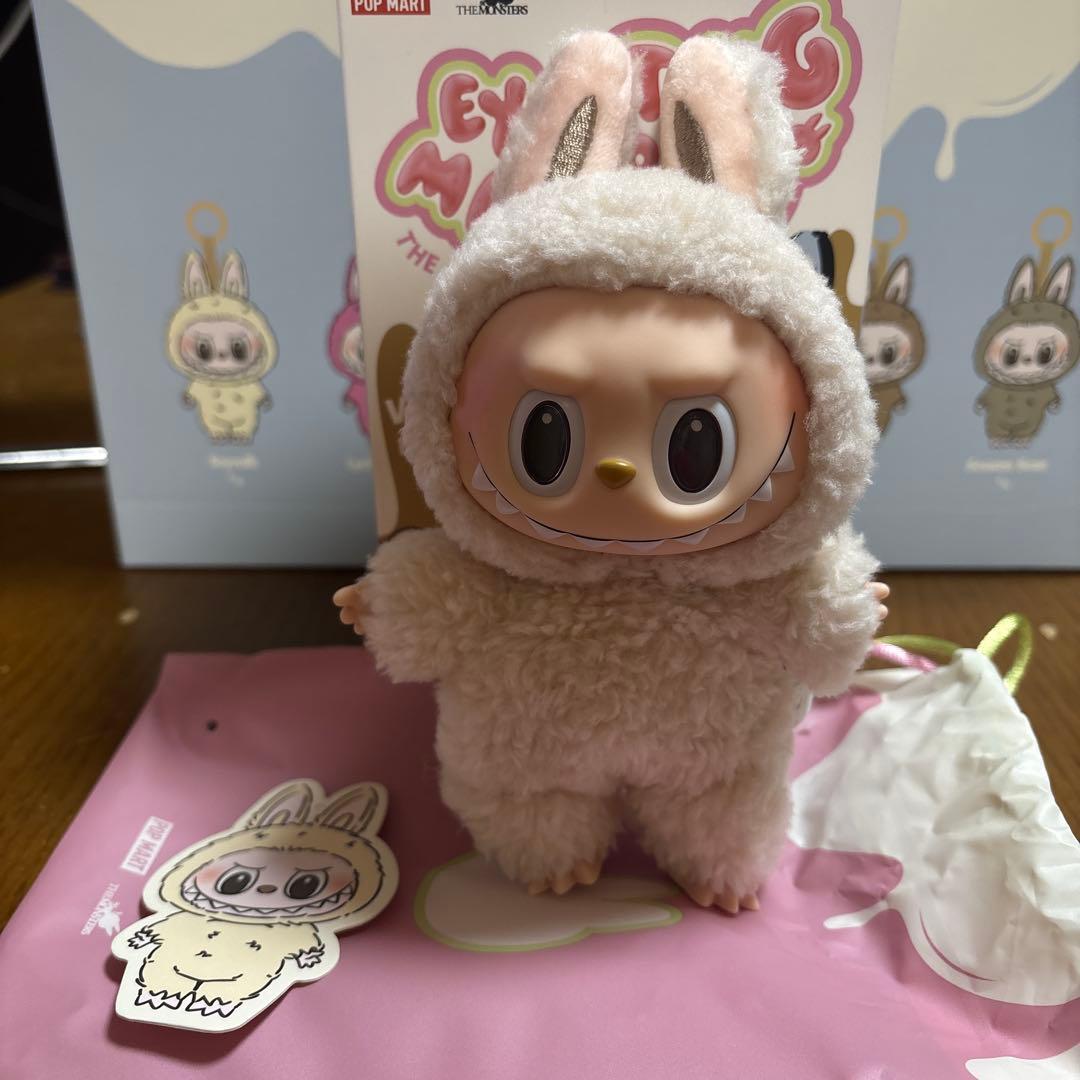 正規品定価☆POPMART ラブブ マカロン ソイミルク soy milk 白 - メルカリ