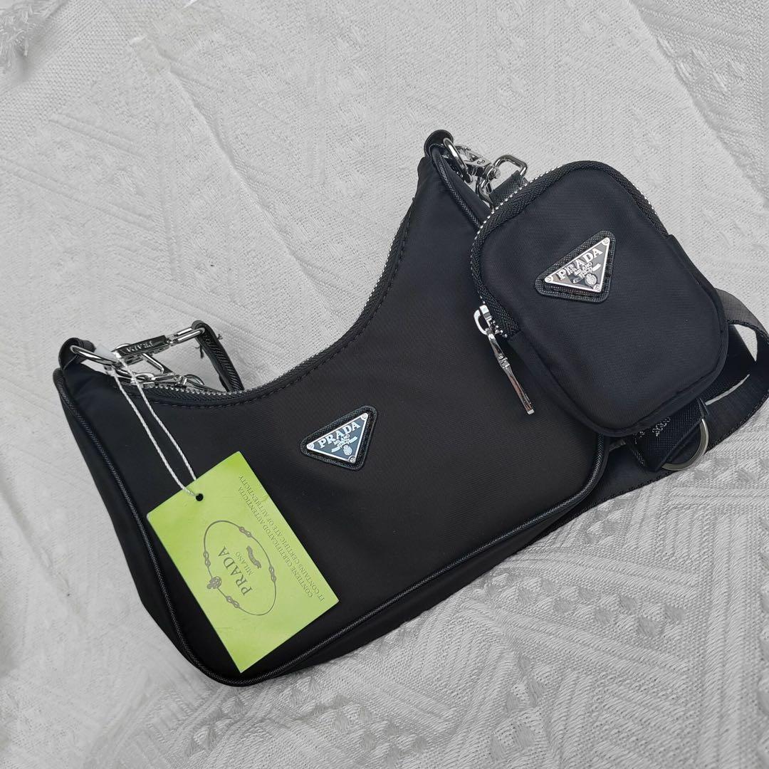 プラダ ノベルティ ショルダーバッグ - メルカリ