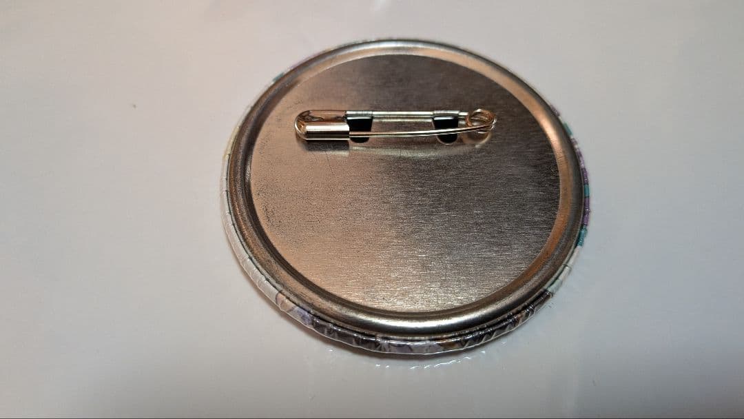 ウマ娘 メジロマックイーン 缶バッジ ゲーマーズ - メルカリ