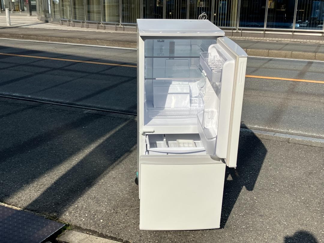 愛知岐阜/送料込☆シャープ 137L冷凍冷蔵庫 SJ-14E6-KW 2019年