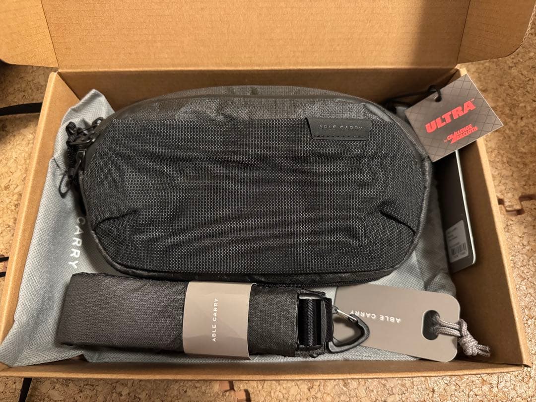 ABLE CARRY Core Sling Ultra Black - メルカリ