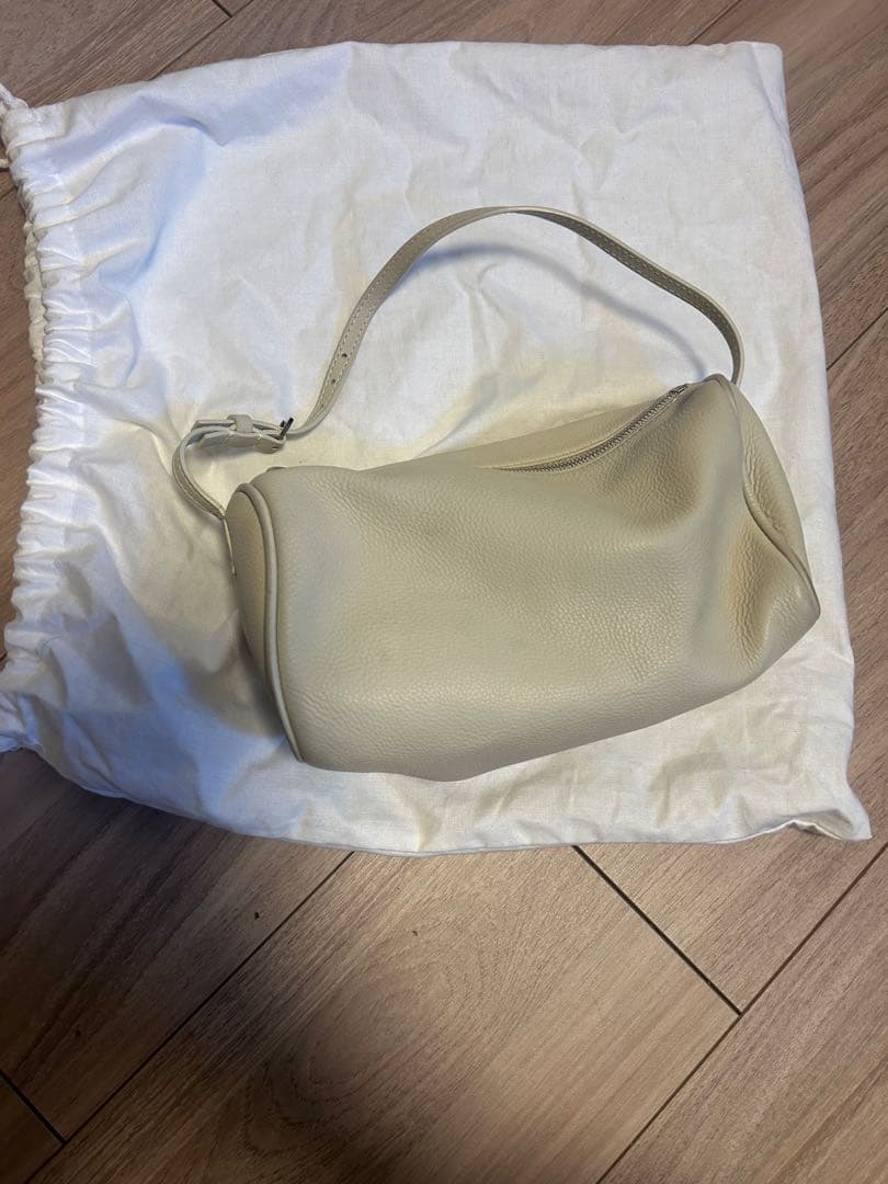 【傷あり】the row 90sbag white 90's Bag White – The Row