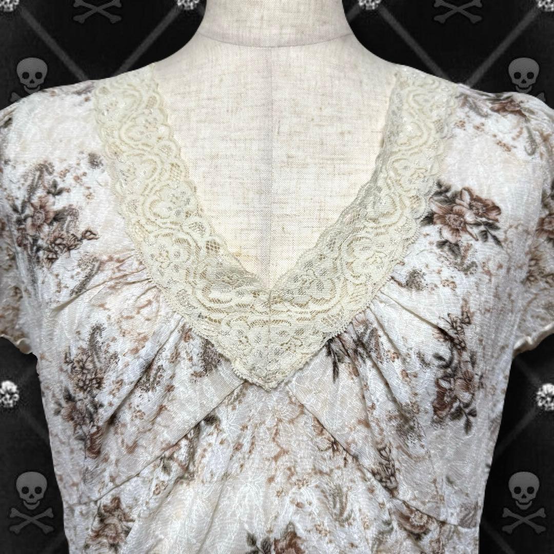 フェアリーグランジ 平成ギャル y2k 花柄 半袖T レース Vネック 絞り