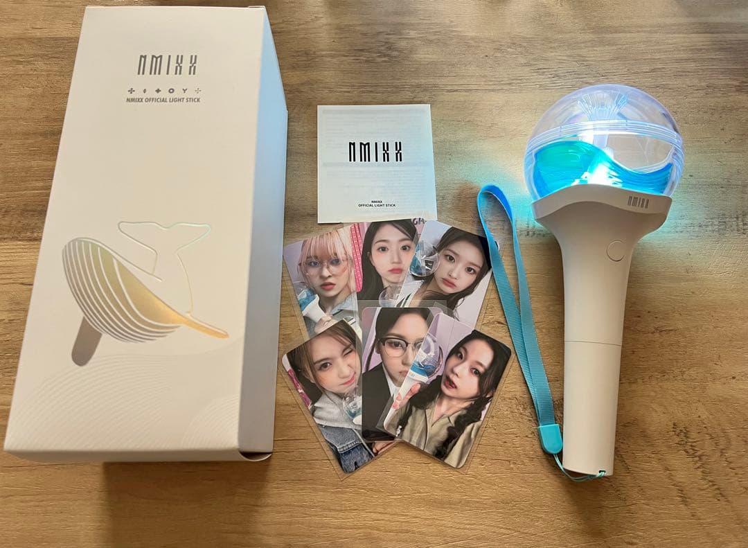 NMIXX ペンライト トレカ - メルカリ