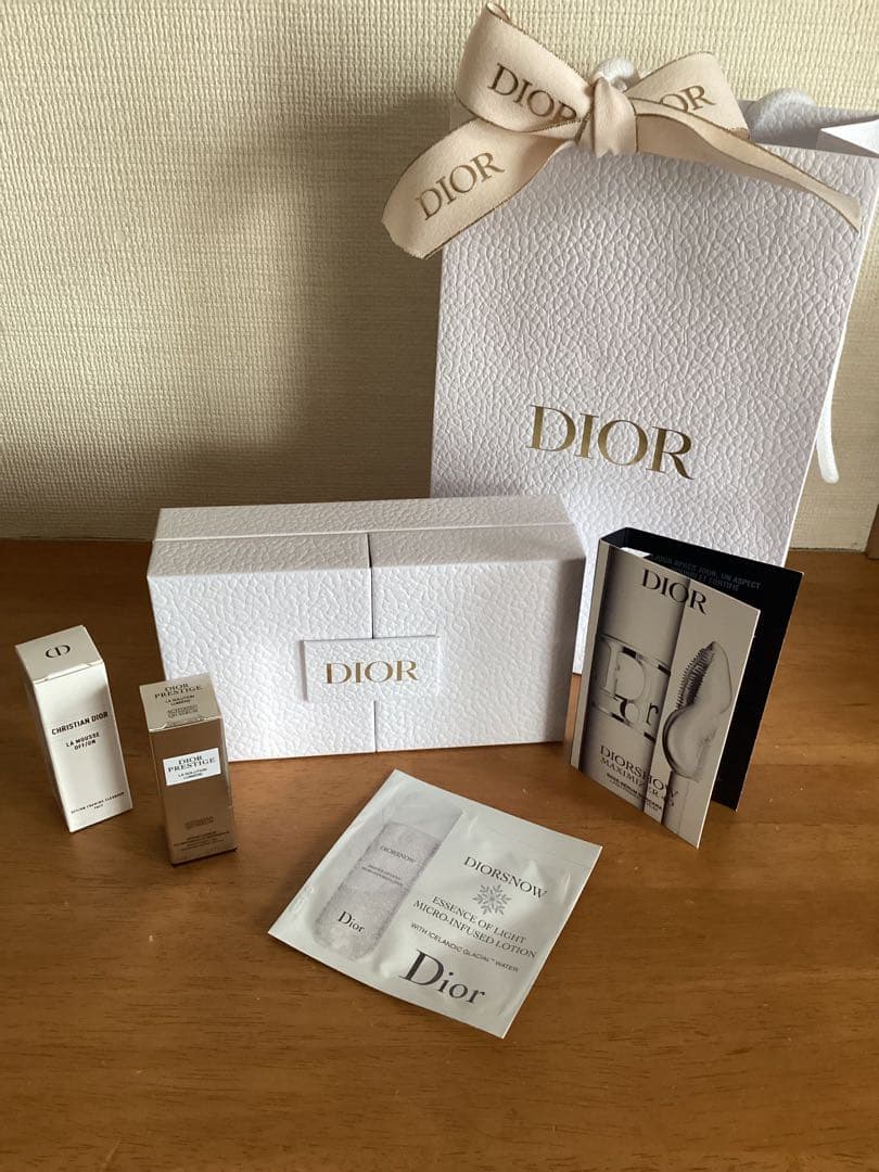 Dior バースデーギフト 2025 - メルカリ