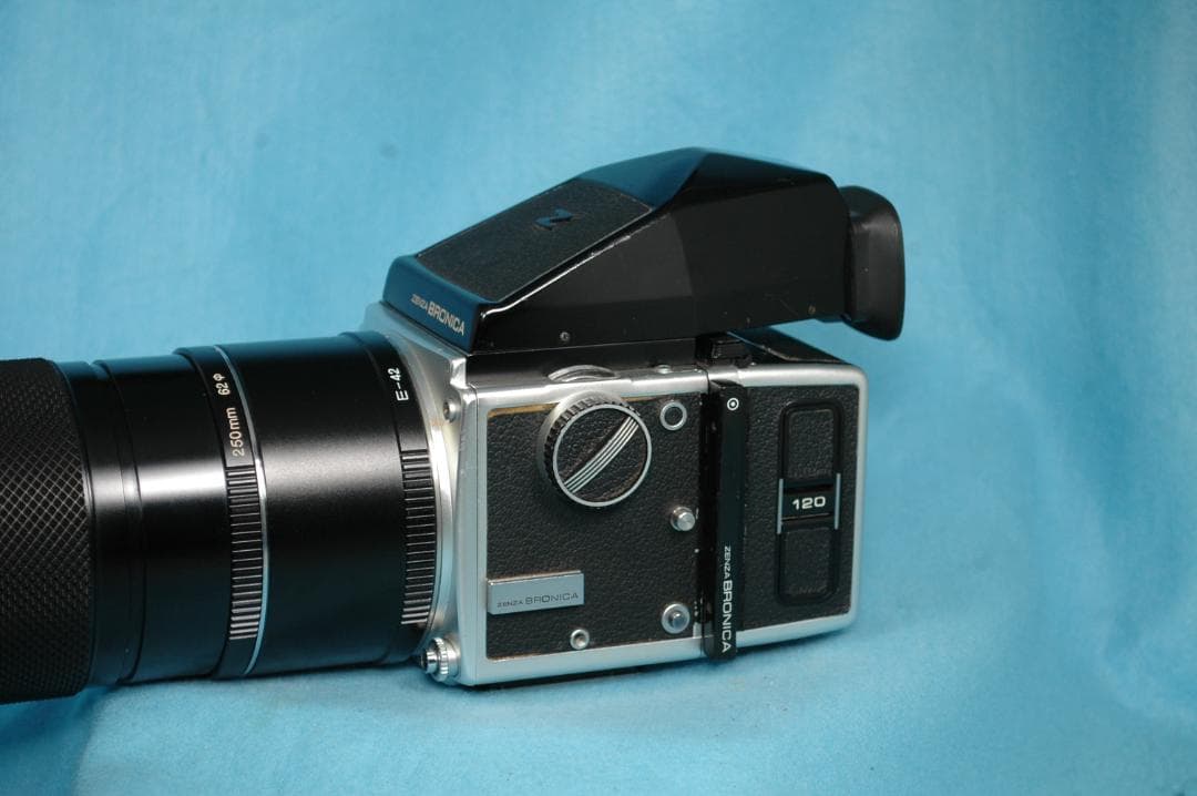 ZENZA BRONICA ETR 《動作品》