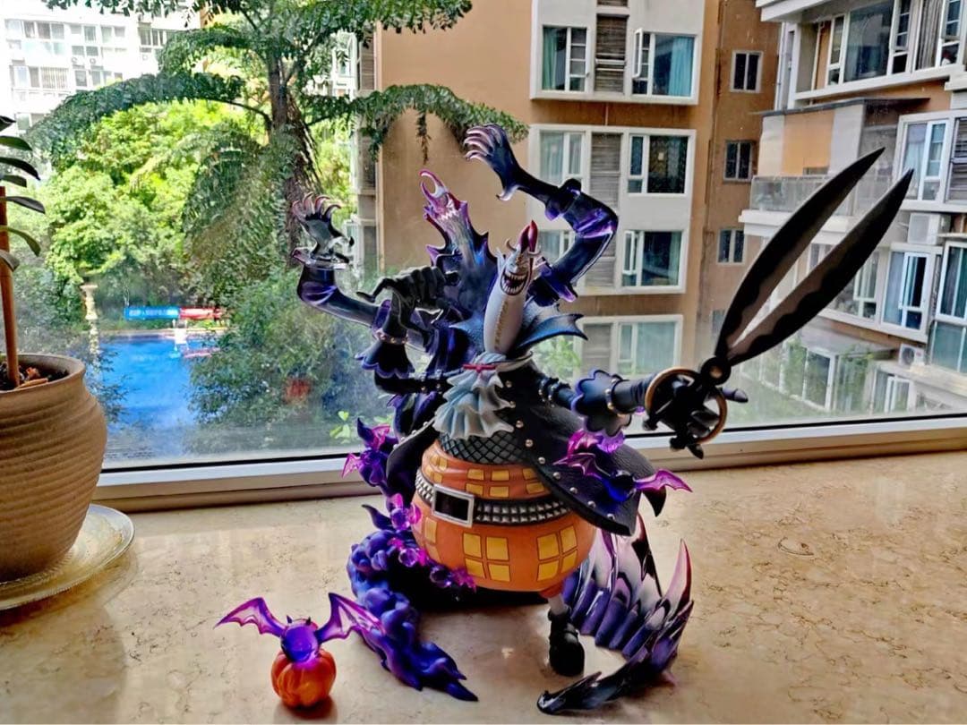 ワンピース LX -STUDIO ゲッコー・モリア フィギュア