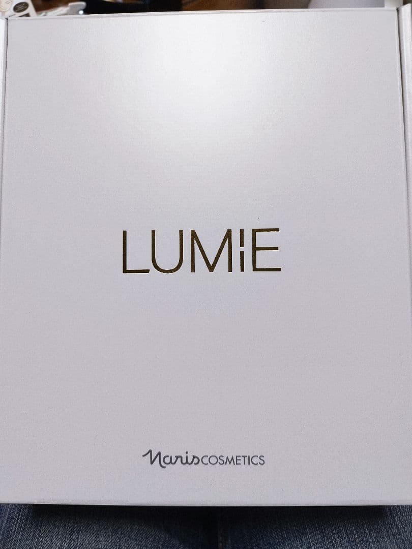 ナリス ルミエ 充電式家庭用美顔器 商品コード: 3N13000 ナリス ルミエ