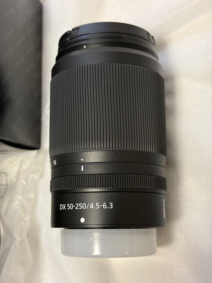 フード付き　NIKKOR Z DX 50-250mm f/4.5-6.3 VR