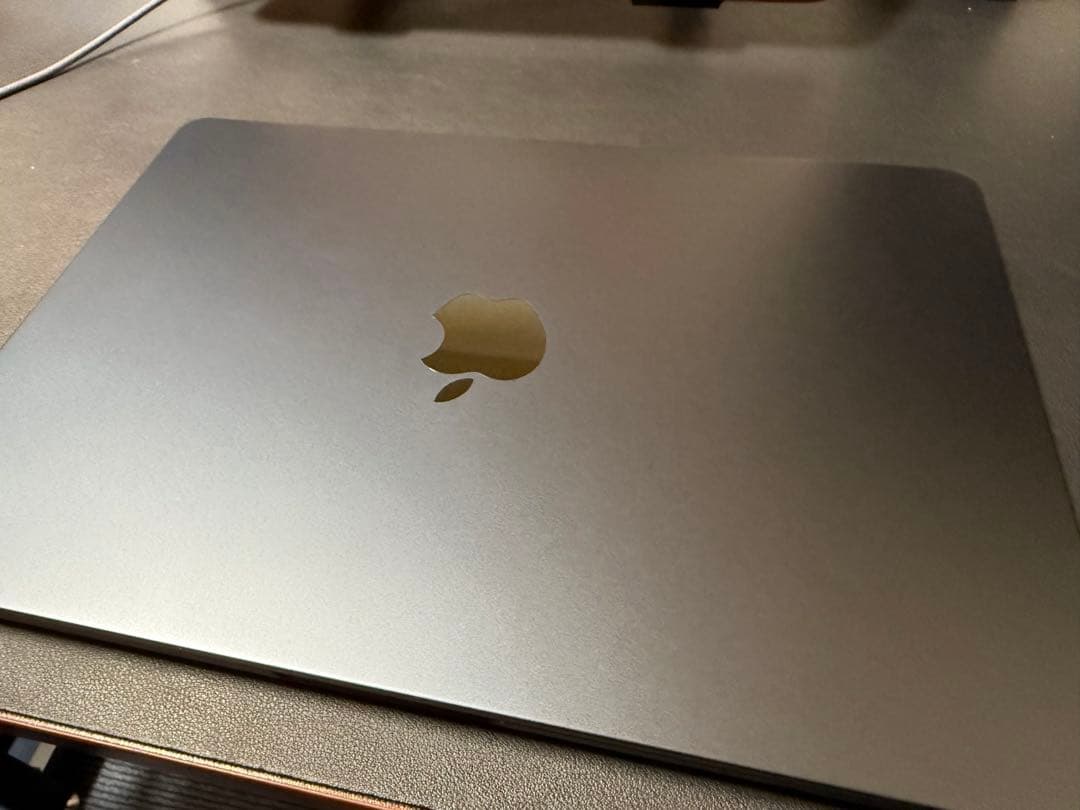 美品 MacBook Air M2 2022 16GB 256GB ミッドナイト MacBook Air 13インチ MC7X4J/A Mid 2022 ミッドナイト【Apple M2/16GB