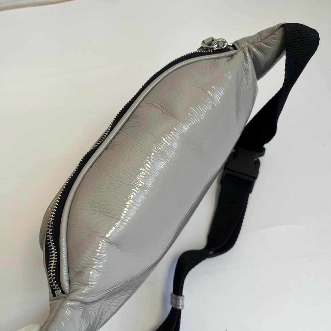 ✨未使用品✨ MARNI ウエストポーチ パテント エナメル グレー 近年