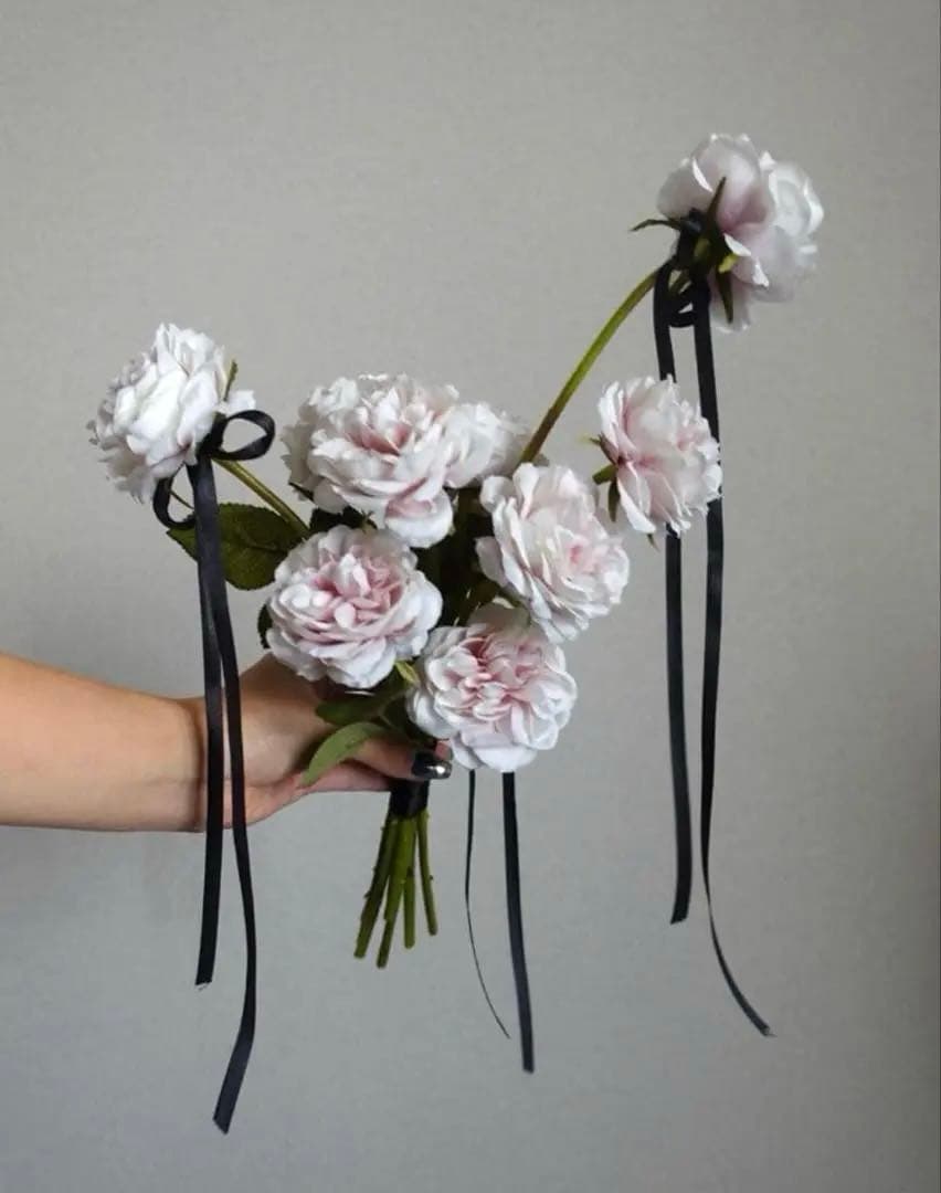 スモーキーピンクローズのシングルブーケ 韓国ブーケ ウェディングブーケ