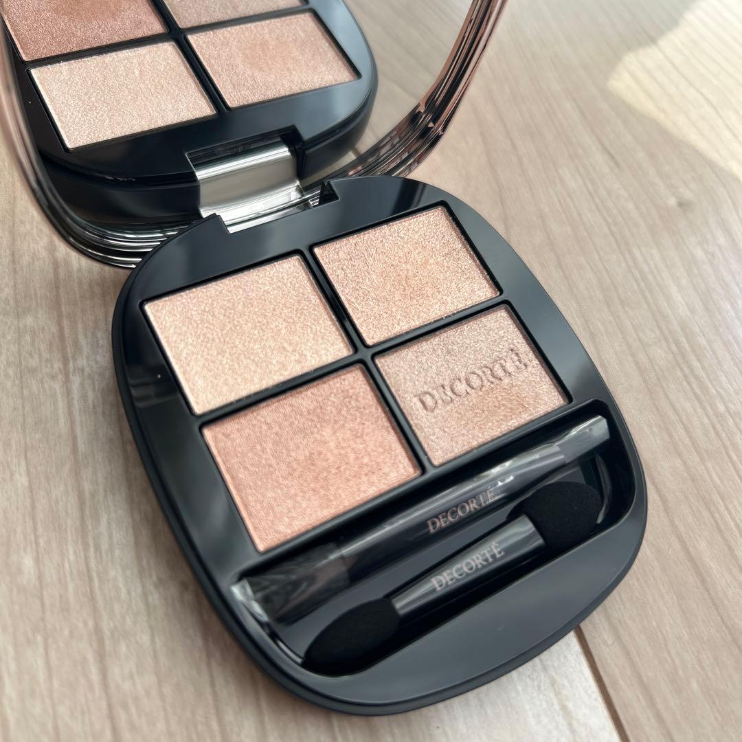 コスメデコルテ スキンシャドウデザイニングパレット 09カシミヤ