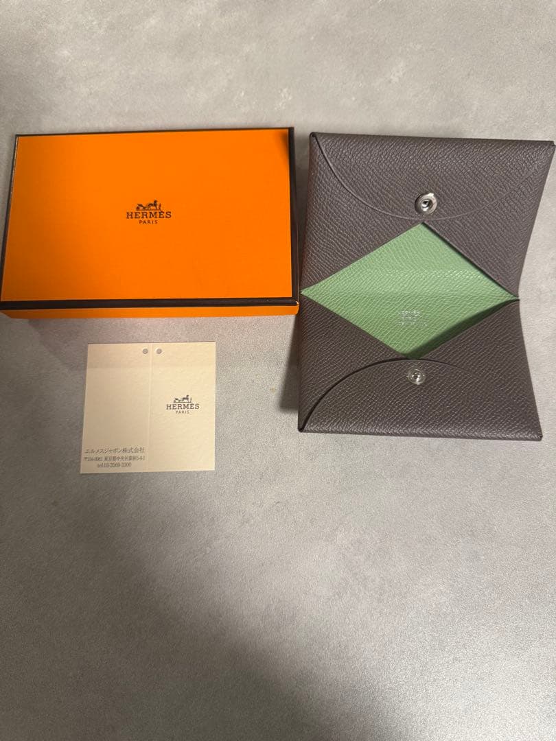 美品 エルメス カルヴィ バイカラー カードケース　名刺入れ ☆バイカラーが素敵♪【HERMES】カルヴィデュオ カードケース