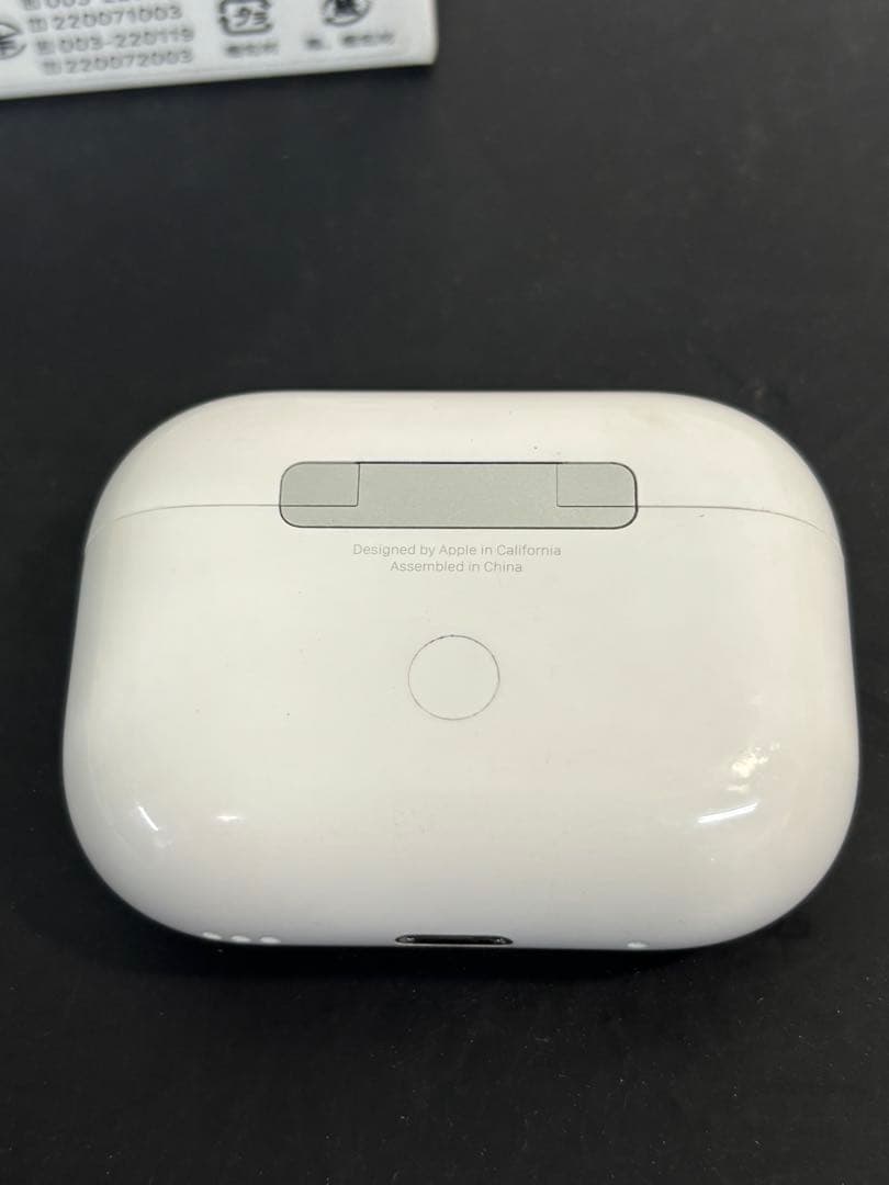 ア*マ様 18937 airpods pro 第2世代 A2698/2699/2
