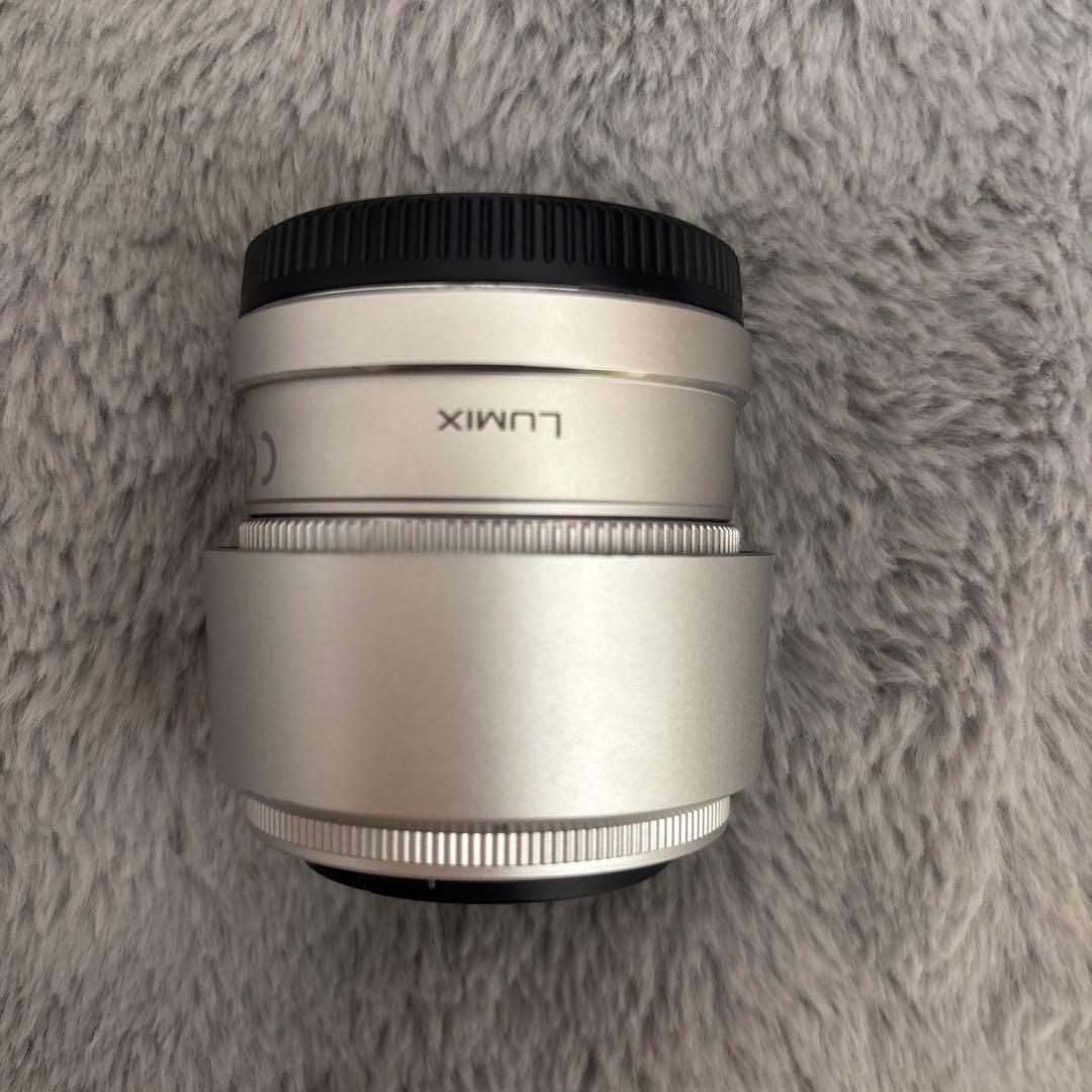 美品Panasonic LUMIX 42.5mm 単焦点レンズ