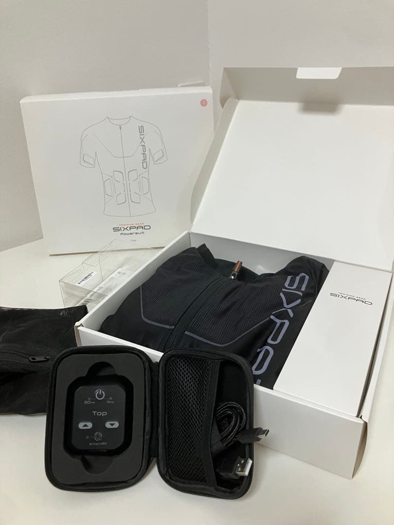 SIXPAD パワースーツ Sサイズ コントローラー付き シックスパッド パワースーツ コアベルト【Sサイズ】【ブラック