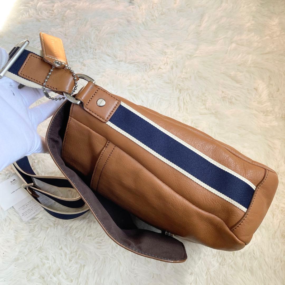 極美品 COACH フライトバッグ メッセンジャーバッグ 茶 ヘリテージ