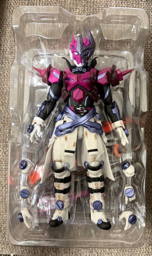 バンダイ S.H.Figuarts 仮面ライダーガッチャード セット