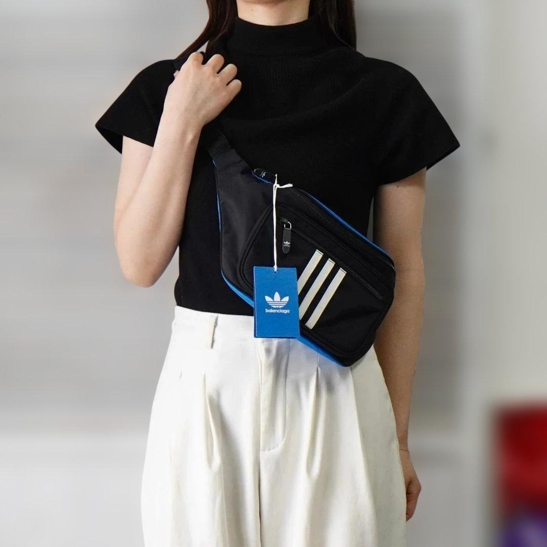 コラボ】BALENCIAGA×adidas ショルダーバッグ【中古】 - メルカリ