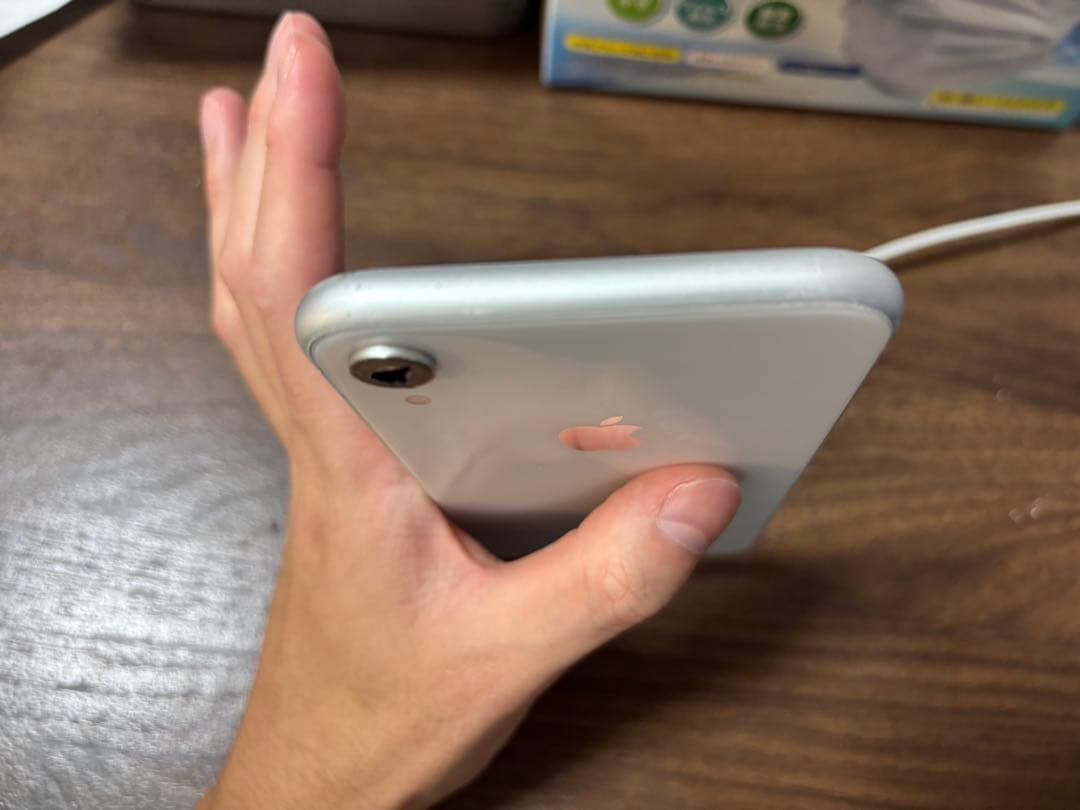 ジャンク品】Apple iPhone XR ホワイト 本体 128G - メルカリ