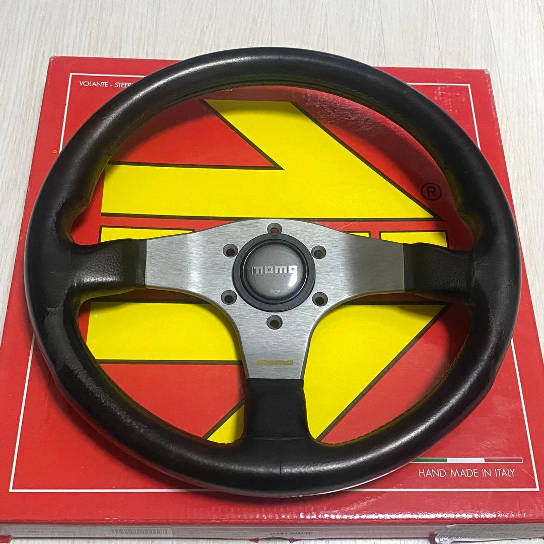 MOMO TUNER D32 ステアリング　即納◎ モモステ MOMO（モモ） 日本正規品 ステアリング TUNER(Black spOKe) 32φ