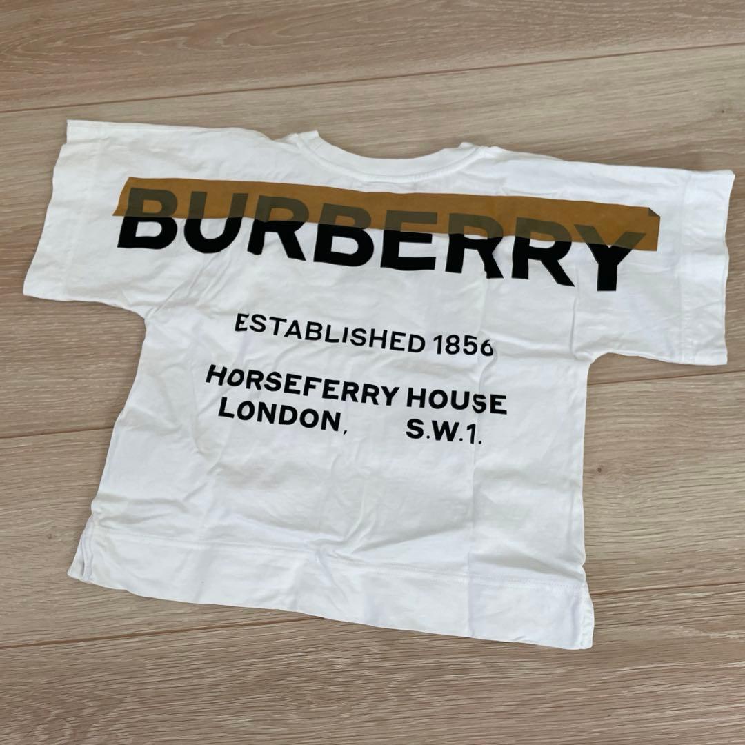 Burberry ロゴTシャツ 4y=110㎝ A9412E82-2043-4F98-B7E0-